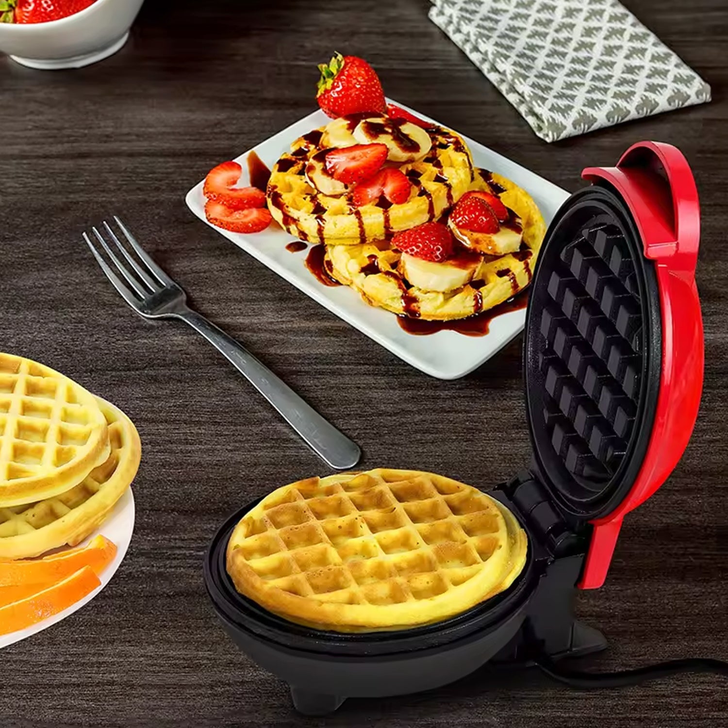 Mini Waffle Maker Machine Waffle Iron Home Appliances Kitchen Gift Easy To Clean, On-Stick Surfaces, Perfect Breakfast, Dessert, Sandwich, Pan Cakes, Paninis / Other Snacks Machine Mini Waffle Maker Machine Waffle Iron Home Appliances Kitchen Gift Easy To Clean, On-Stick Surfaces, Perfect Breakfast, Dessert, Sandwich, Pan Cakes, Paninis / Other Snacks Machine